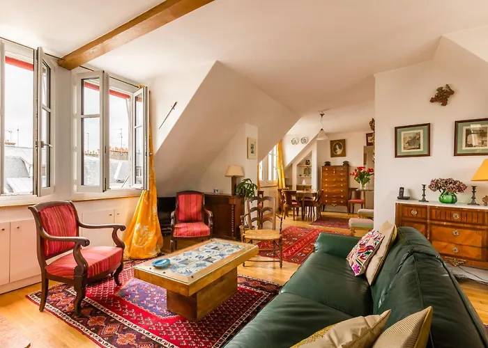 Veeve - Views To The Eighth Apartment Paris