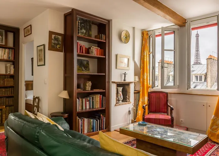 Veeve - Views To The Eighth Apartment Paris