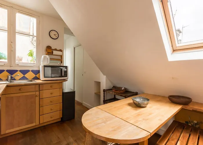 Veeve - Views To The Eighth Apartment Paris